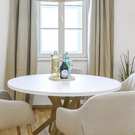 Zwei Innenstadt Juwel Apartment *